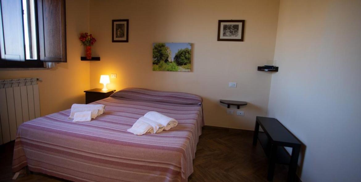 Il Parco Di Nonna Betty Villa Lascari Ngoại thất bức ảnh