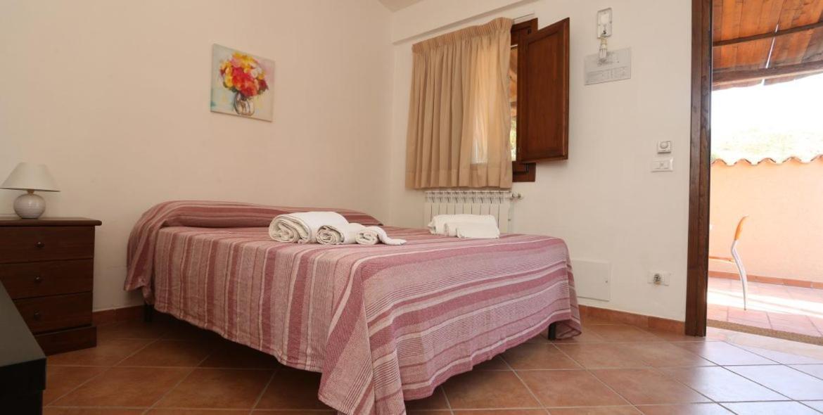 Il Parco Di Nonna Betty Villa Lascari Ngoại thất bức ảnh